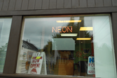 NEON